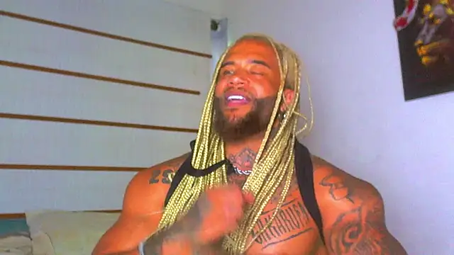 ragnar0825 Show in webcam