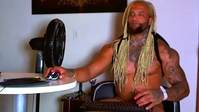 ragnar0825 – webcam-show