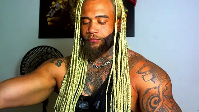 ragnar0825 webcam show