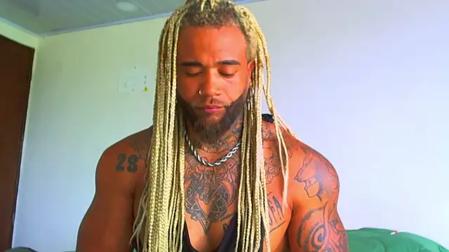 Show modela ragnar0825 na web-kameri