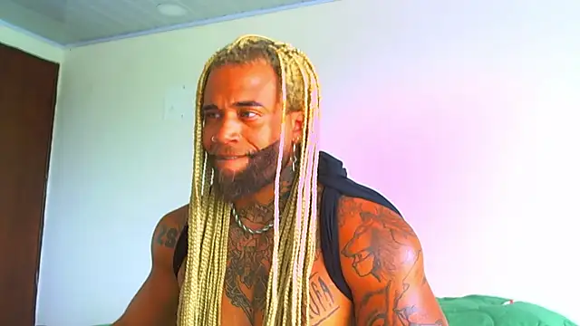Show modela ragnar0825 na web-kameri