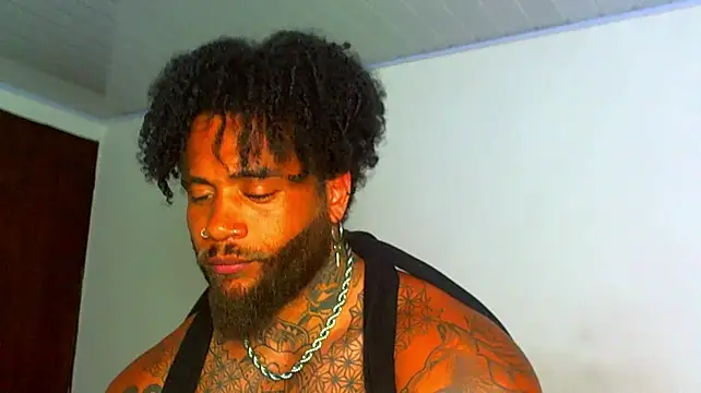 ragnar0825 Show in webcam