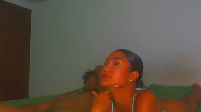 ragnar0825's Live XXX Chat