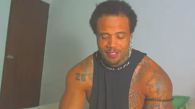 ragnar0825 Webcam Show