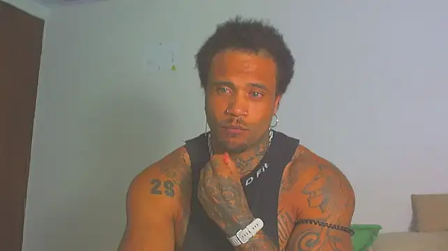 ragnar0825 Webcam Show