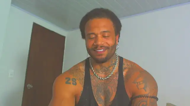 ragnar0825 Webcam show