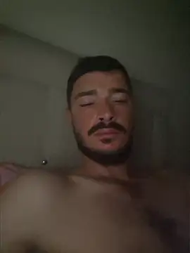 Yigitoztrk71 webcam show