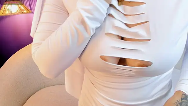 Layla_Night's Webcam Show