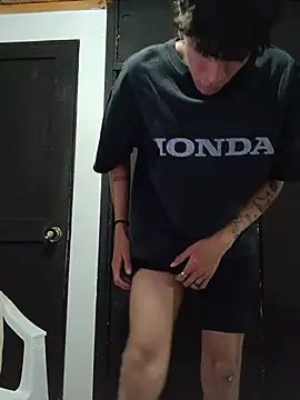 Webkamerová show H3ll_B0Y_