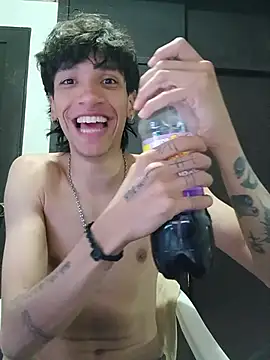 H3ll_B0Y_ Webcam-Show