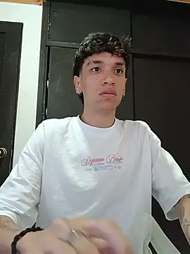 H3ll_B0Y_ Webcam-Show