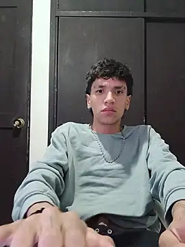 H3ll_B0Y_ Show in webcam