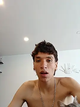 H3ll_B0Y_ Show in webcam