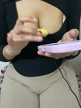 -LONA-'s Live XXX Chat