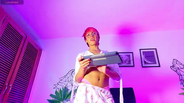 kaia_finn Webcam show