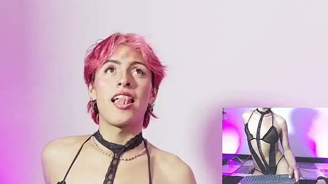 Show modela kaia_finn na web-kameri