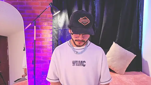 Zayn_Bellmontn Webbikameraesitys