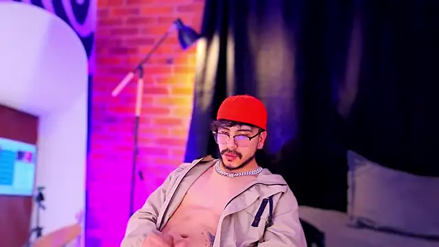 Zayn_Bellmontn Webbikameraesitys