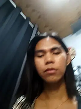Hotkleas 网络视讯表演