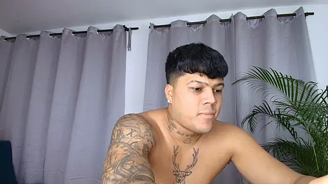 Rey_steele Шоу с уебкамера