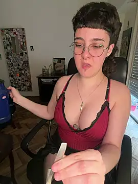 Chat XXX ao vivo de infernaldeity