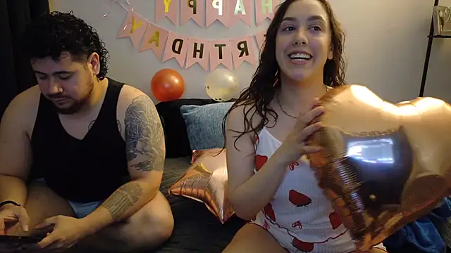cutiecouple9396 Show in webcam