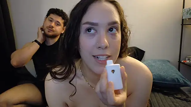 Show modela cutiecouple9396 na web-kameri