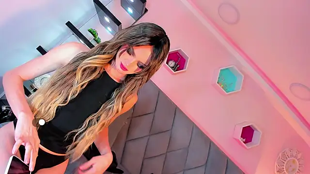 Auroraa_Smith Show in webcam