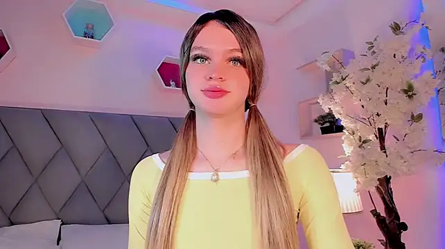 Auroraa_Smith webcam show