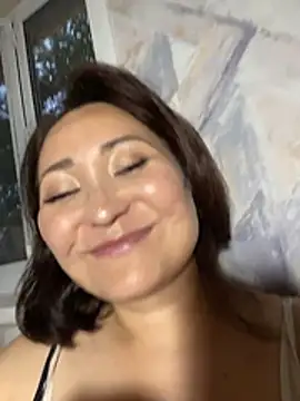 Aisha90x Adlı Modelin Canlı XXX Sohbeti