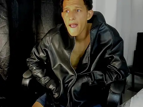 master_badboy: διαδικτυακό σόου στην κάμερα