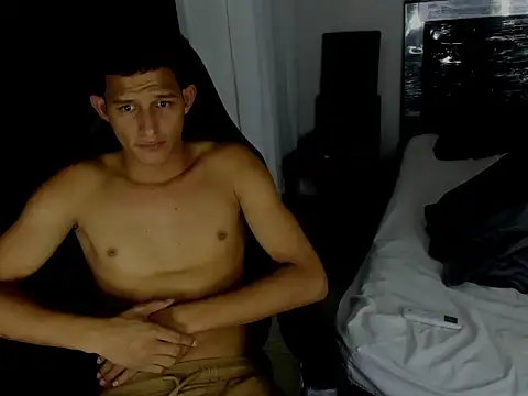 master_badboy's Webcam Show