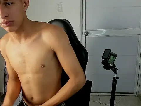 master_badboy Webcamshow