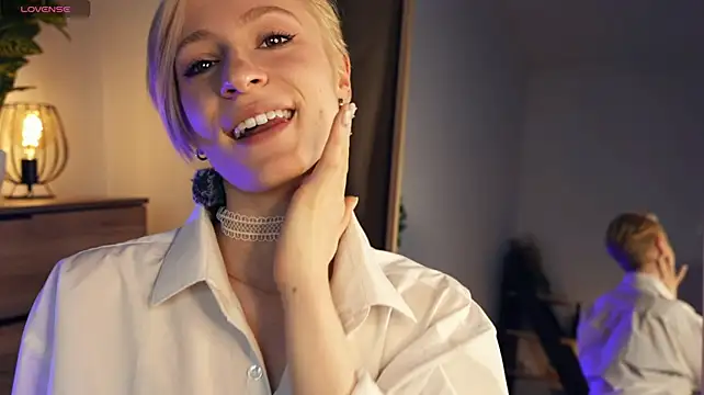 Chatroom XXX en direct de JanettePerro
