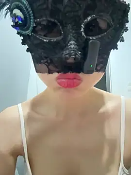 Lyly20- 在線直播表演