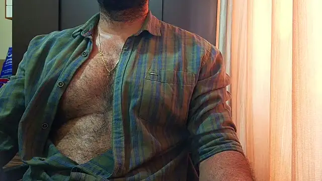 Show modela Mallu-Rohan na web-kameri