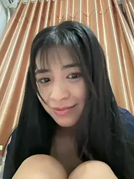 yiyiya520 – Live XXX-chat