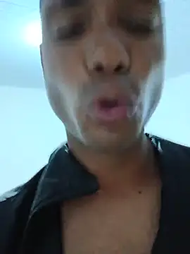 Show de BiAtv22cmgrosso na webcam
