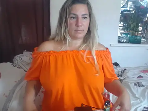 Darina2398 Adlı Modelin Canlı XXX Sohbeti
