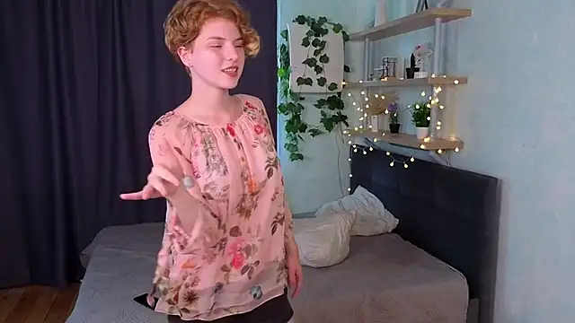 KiyokoOuillette webcam show
