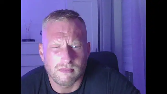 FitMarci's Webcam Show
