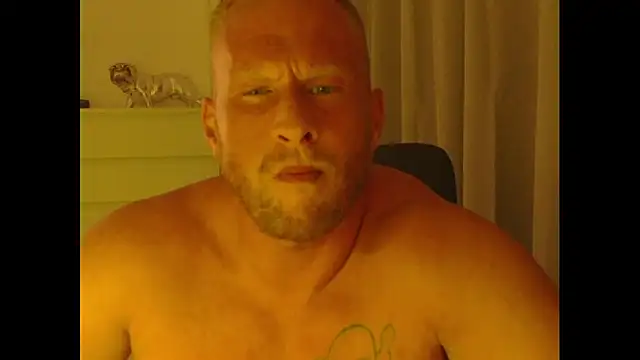 FitMarci's Webcam Show