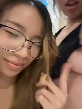 xiaozz-001 Webcam show