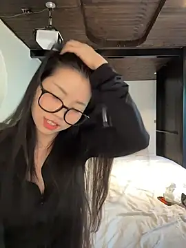 xiaozz-001's Webcam Show