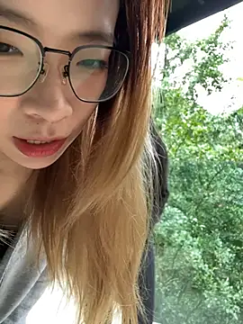 xiaozz-001's Webcam Show