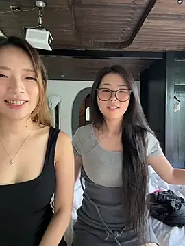 xiaozz-001 webkamerás műsora