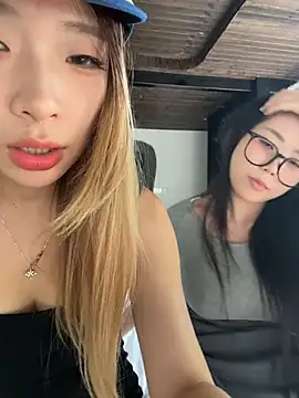 xiaozz-001's Webcam Show