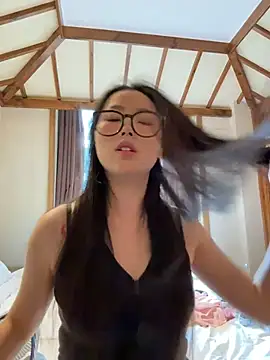 xiaozz-001's Webcam Show