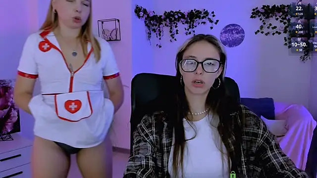 Show modela olivia_kit na web-kameri