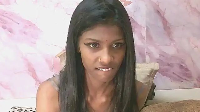 Chatroom XXX en direct de IndianSilkySpice